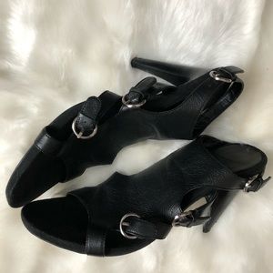 1 HR SALE Nine West Black Strappy Sandals S: 12 M
